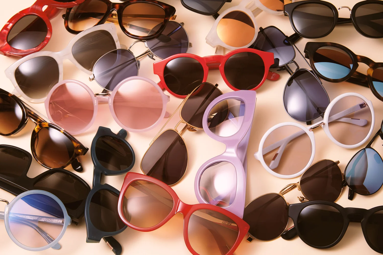 Sunglasses arrangement