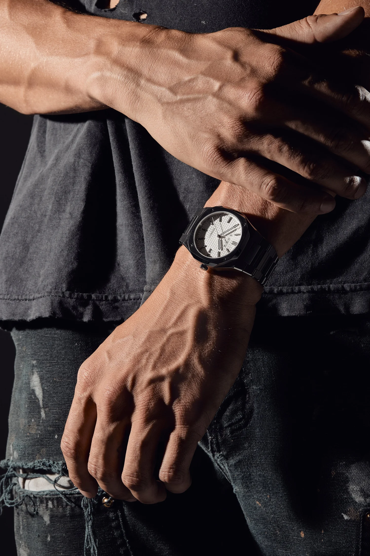 Aura watch on wrist