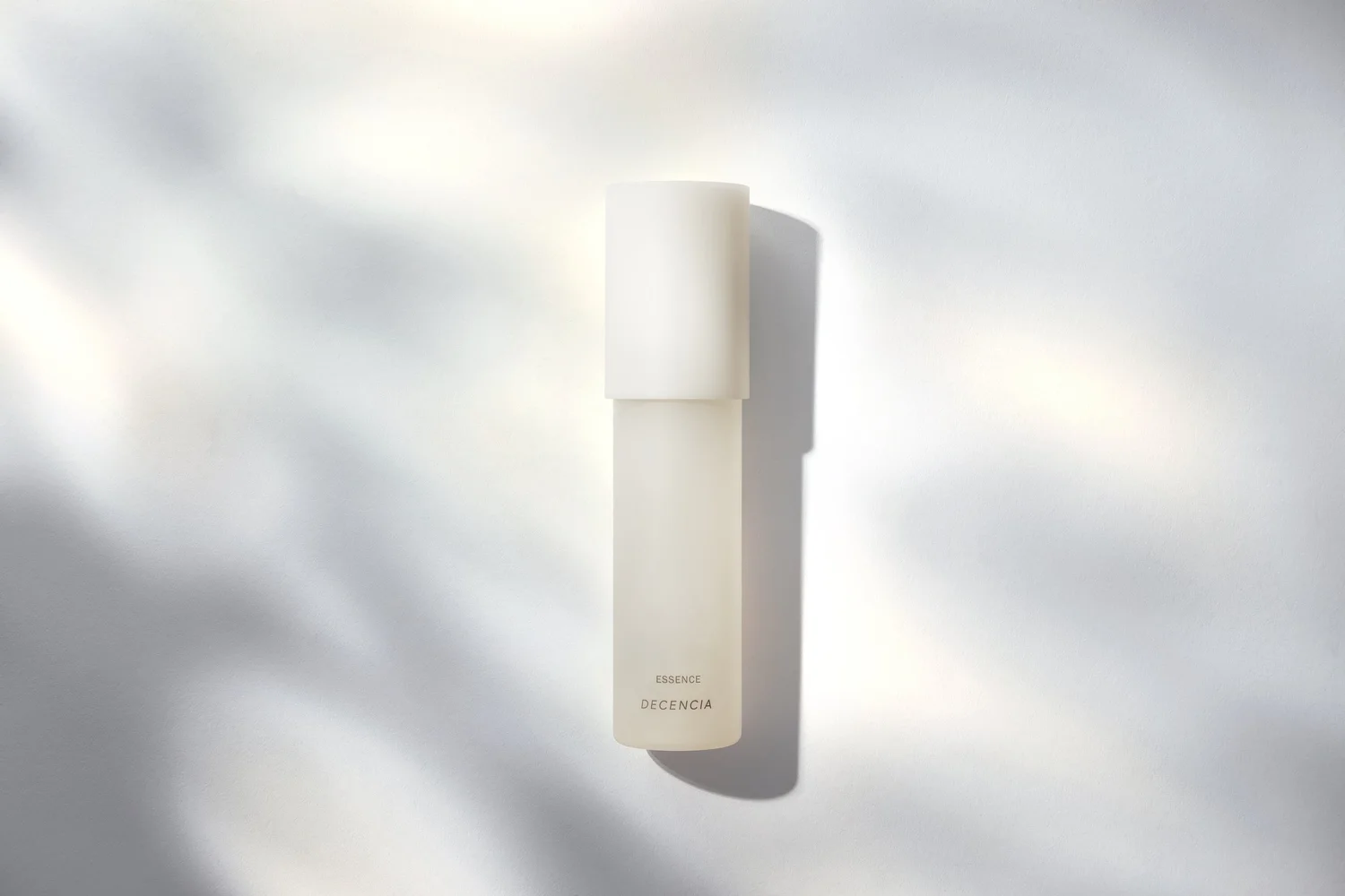 Decencia Essence bottle